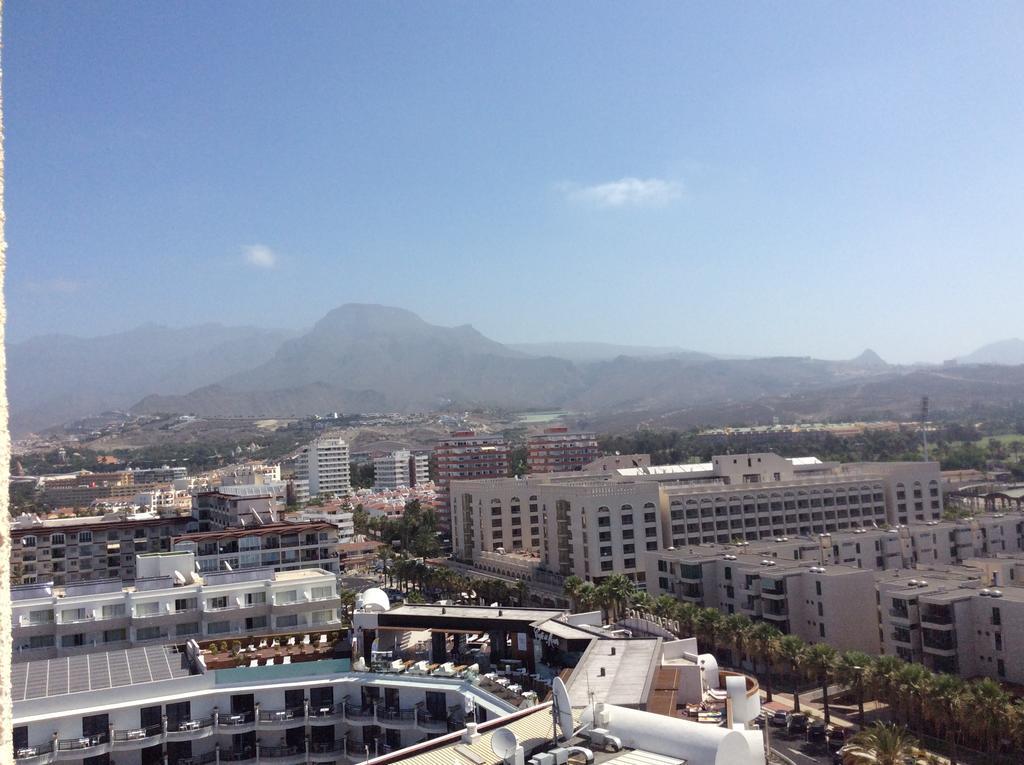 Apartment With Terrace In Playa De Las Americas Exterior photo