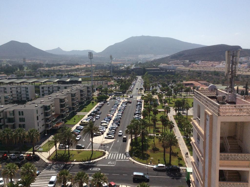 Apartment With Terrace In Playa De Las Americas Exterior photo